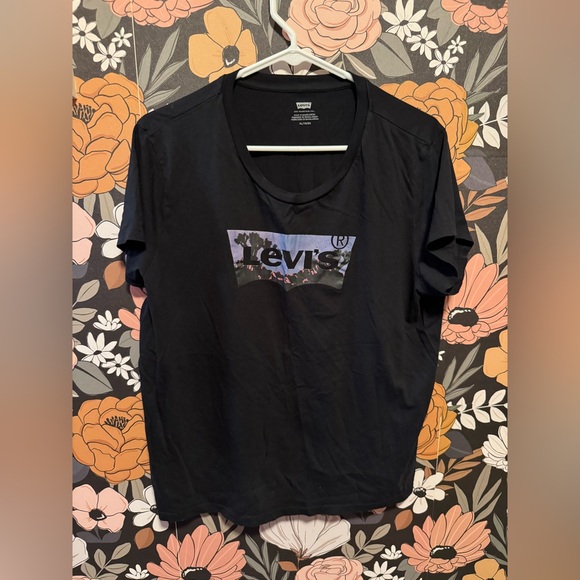 T-shirt - Picture 1 of 1